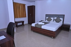 Deluxe Room, City View