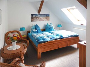 1 Schlafzimmer, Reisekinderbett, WLAN, Bettwäsche