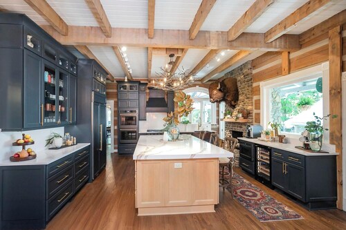 35 Acre Villa w/ Pool, Spa, Game Room & Gym + Near Golf Club | La Pearla Ranch