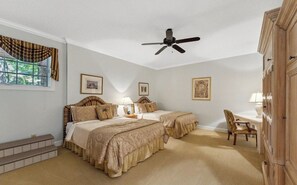 Desk, Internet, bed sheets