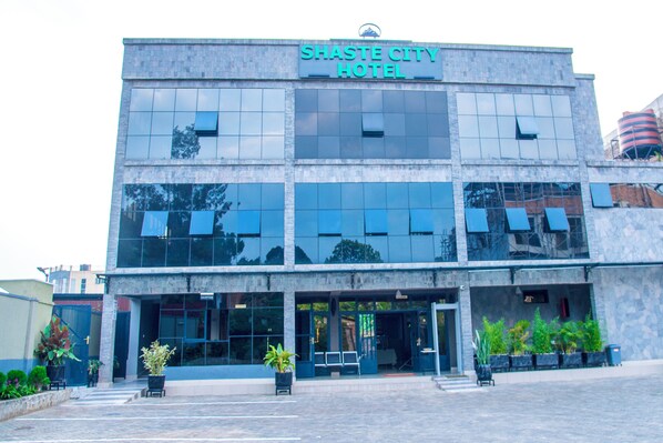 Framhlið gististaðar