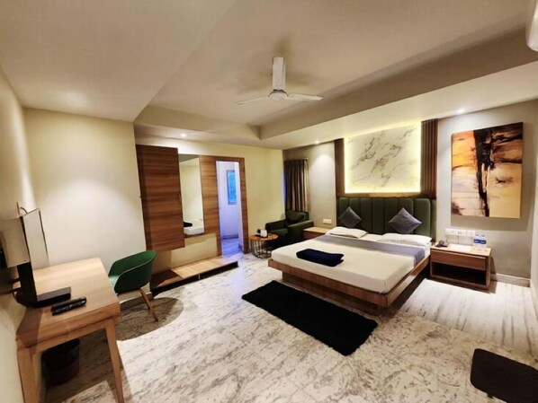 Superior Double Room, City View | City view