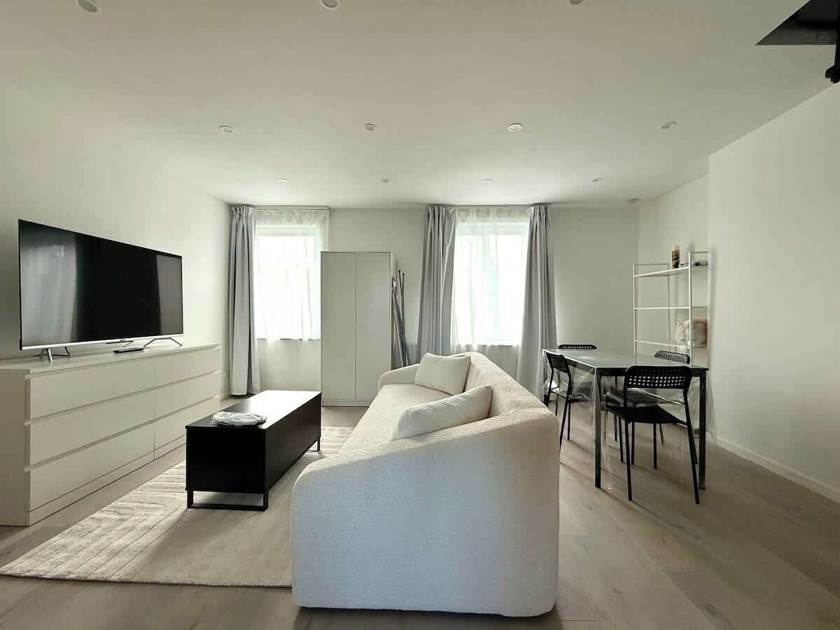 Télévision, espaces bureaux