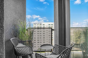 Studio (67) | Balcony