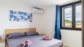 2 bedrooms, WiFi, bed sheets