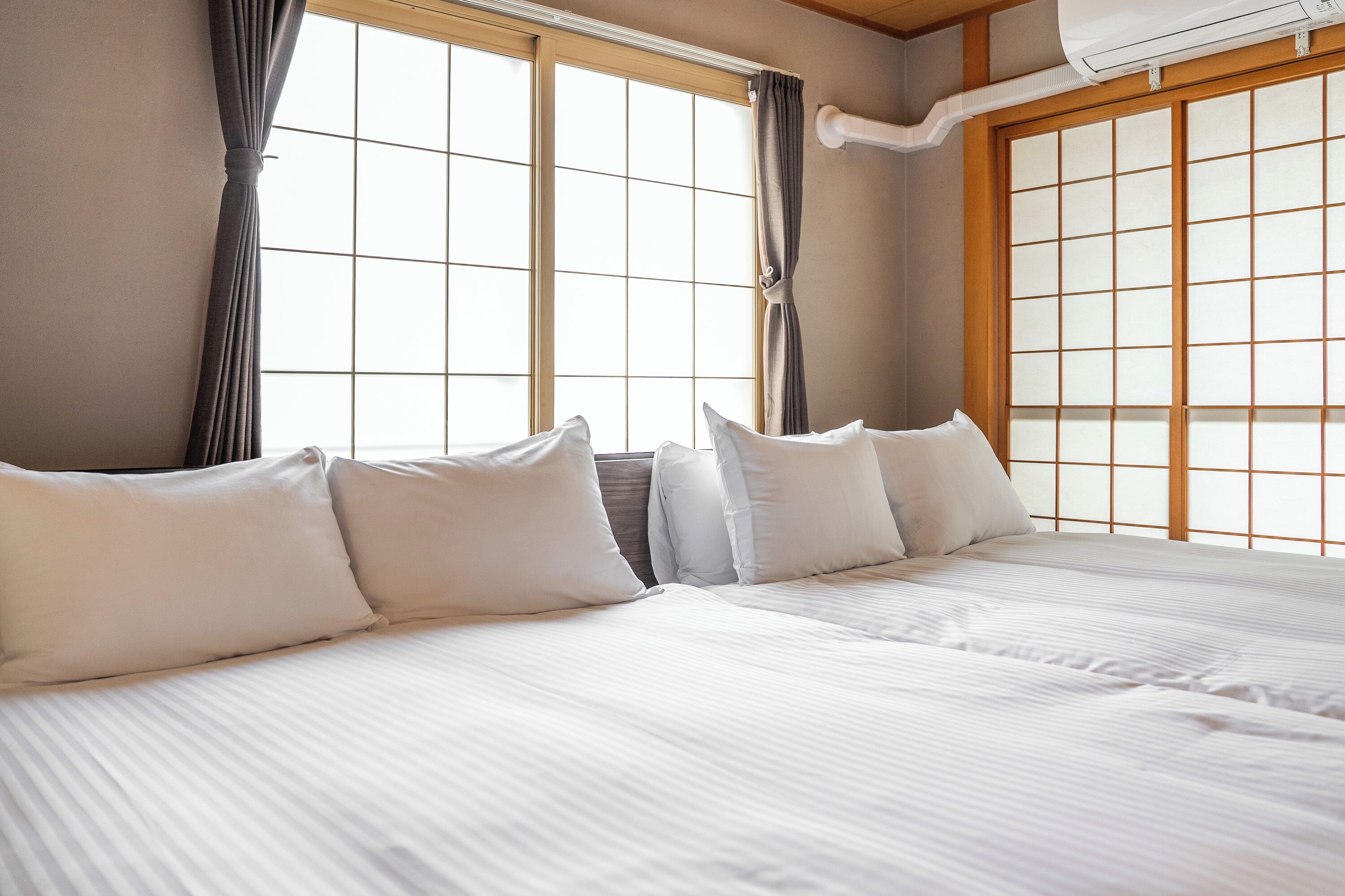 Een strijkplank/strijkijzer, gratis wifi