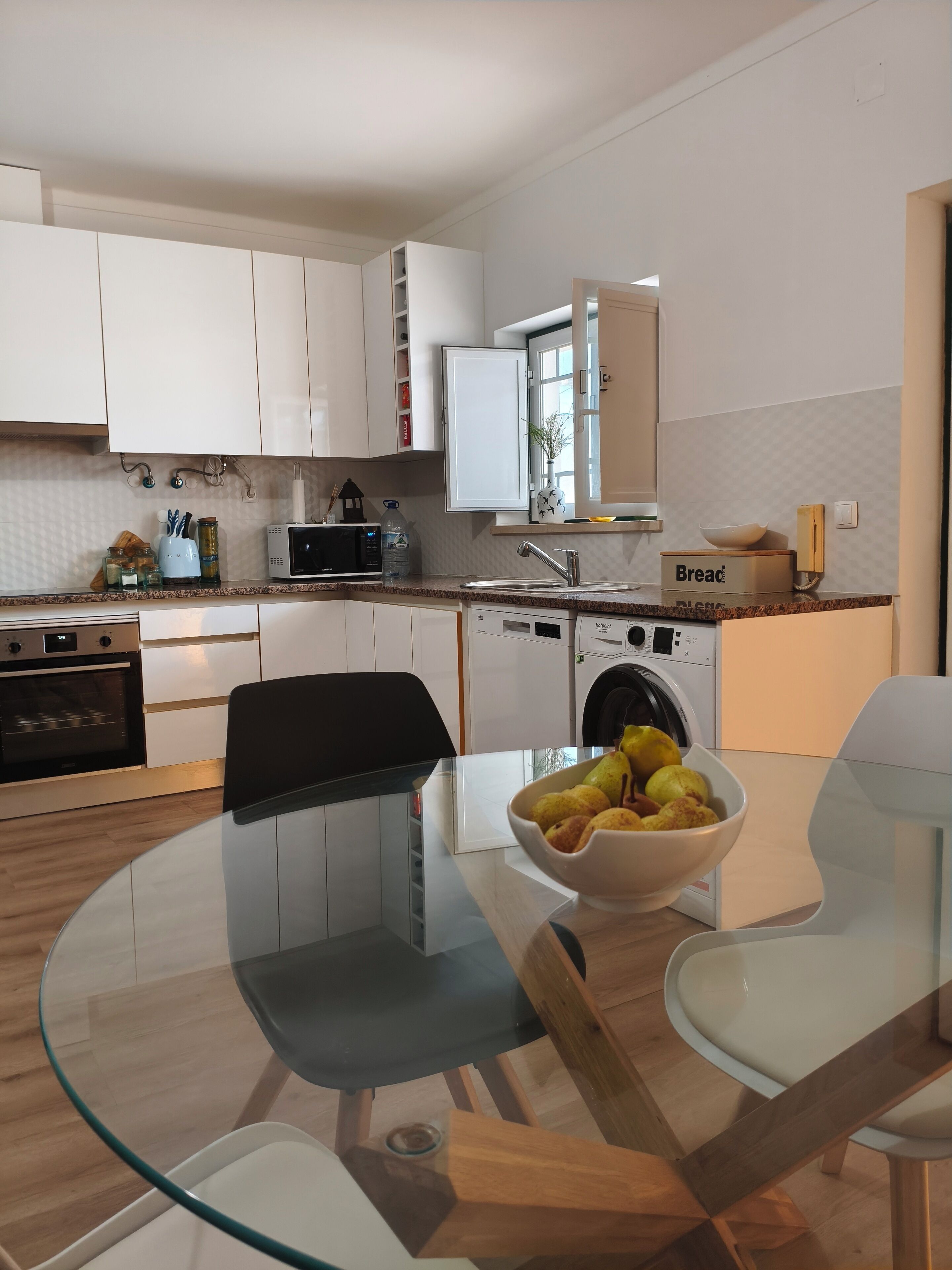 Microwave, oven, stovetop, dishwasher