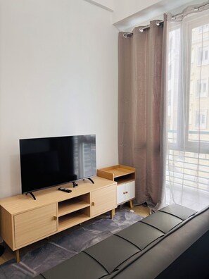 Room, 1 Bedroom, Balcony | Room amenity