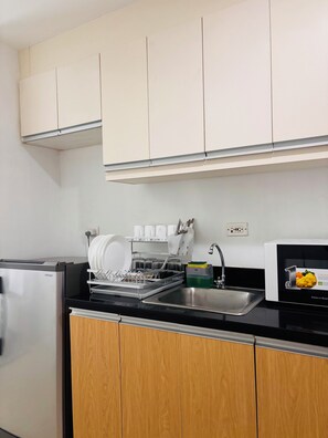 Room, 1 Bedroom, Balcony | Interior