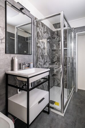 Bathroom - Il giardino segreto di Orfeo by Wonderful Italy (Bologna)