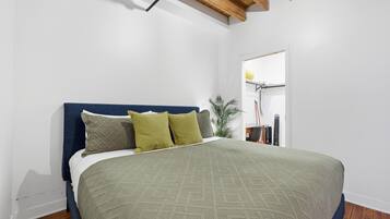 1 habitación, escritorio, tabla de planchar con plancha y wifi gratis