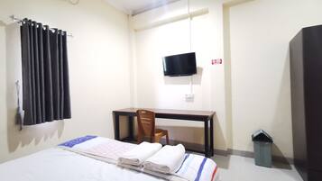 Free WiFi, bed sheets