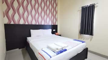 Standard Double Room | Free WiFi, bed sheets