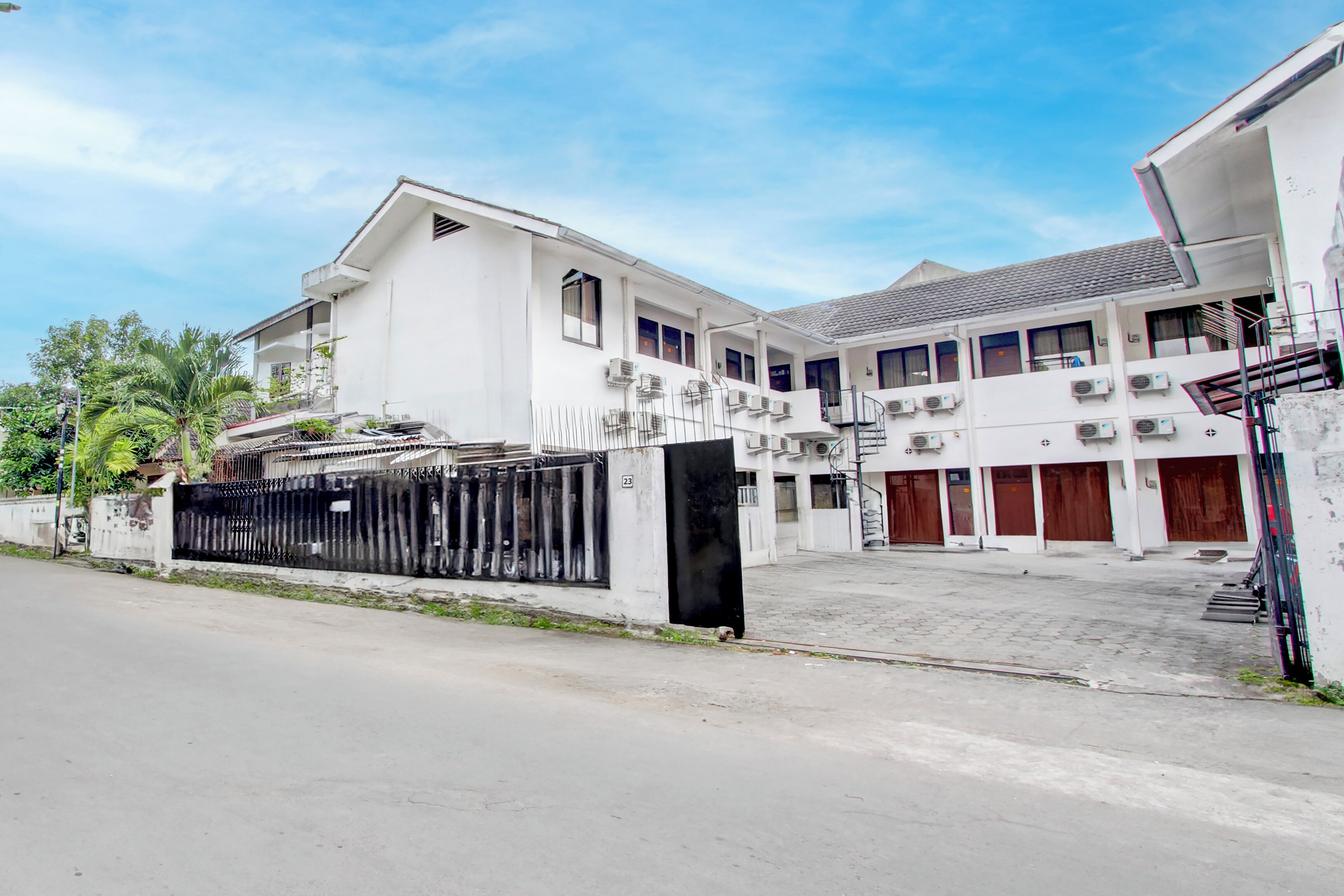 Fachada de la propiedad