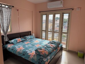 3 chambres, fer et planche à repasser, accès Internet