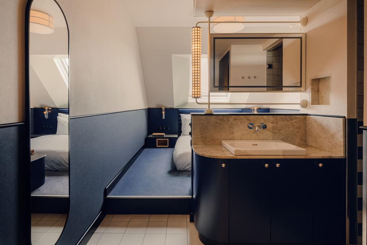 The Nest | Värdeförvaringsskåp på rummet, mörkläggningsgardiner och gratis wi-fi