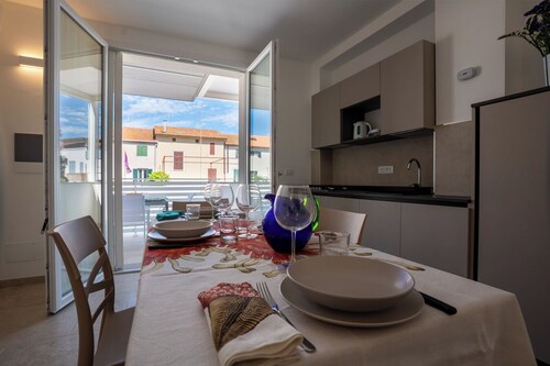 Apartment by the Sea with large terrace