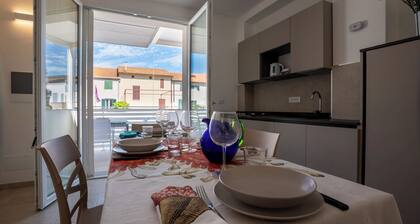 Apartment by the Sea with large terrace