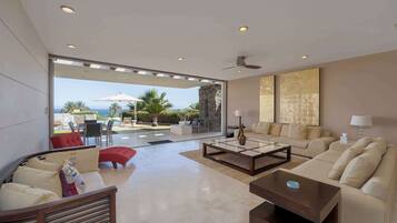 Televisión, estéreo, oficina