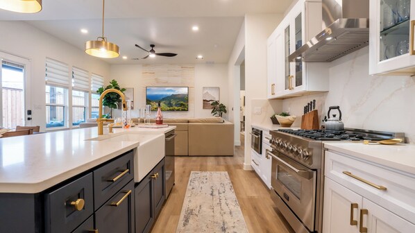 Fridge, microwave, oven, stovetop - Steps to AT&T | Estate w/ Hot Tub + Free Parking (Arlington)