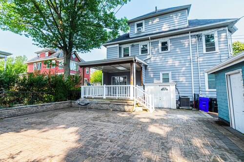 6BR3BA w Parking Near T I Foosball & Family Space