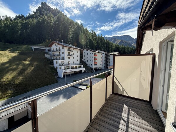 Suite Classique, 2 chambres, balcon | Balcon