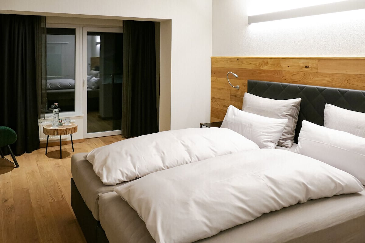 Standard Double Room | In-room safe, desk, laptop workspace, iron/ironing board