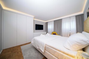 2 bedrooms, iron/ironing board, travel crib, WiFi