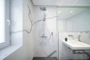 Dusche, Haartrockner