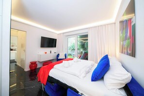 1 bedroom, iron/ironing board, travel crib, WiFi