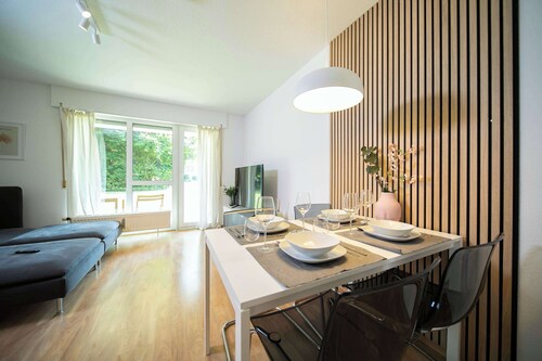 Favorite Stays: Suite w/ terrace | kitchen | Messe