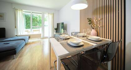 Favorite Stays: Suite w/ terrace | kitchen | Messe