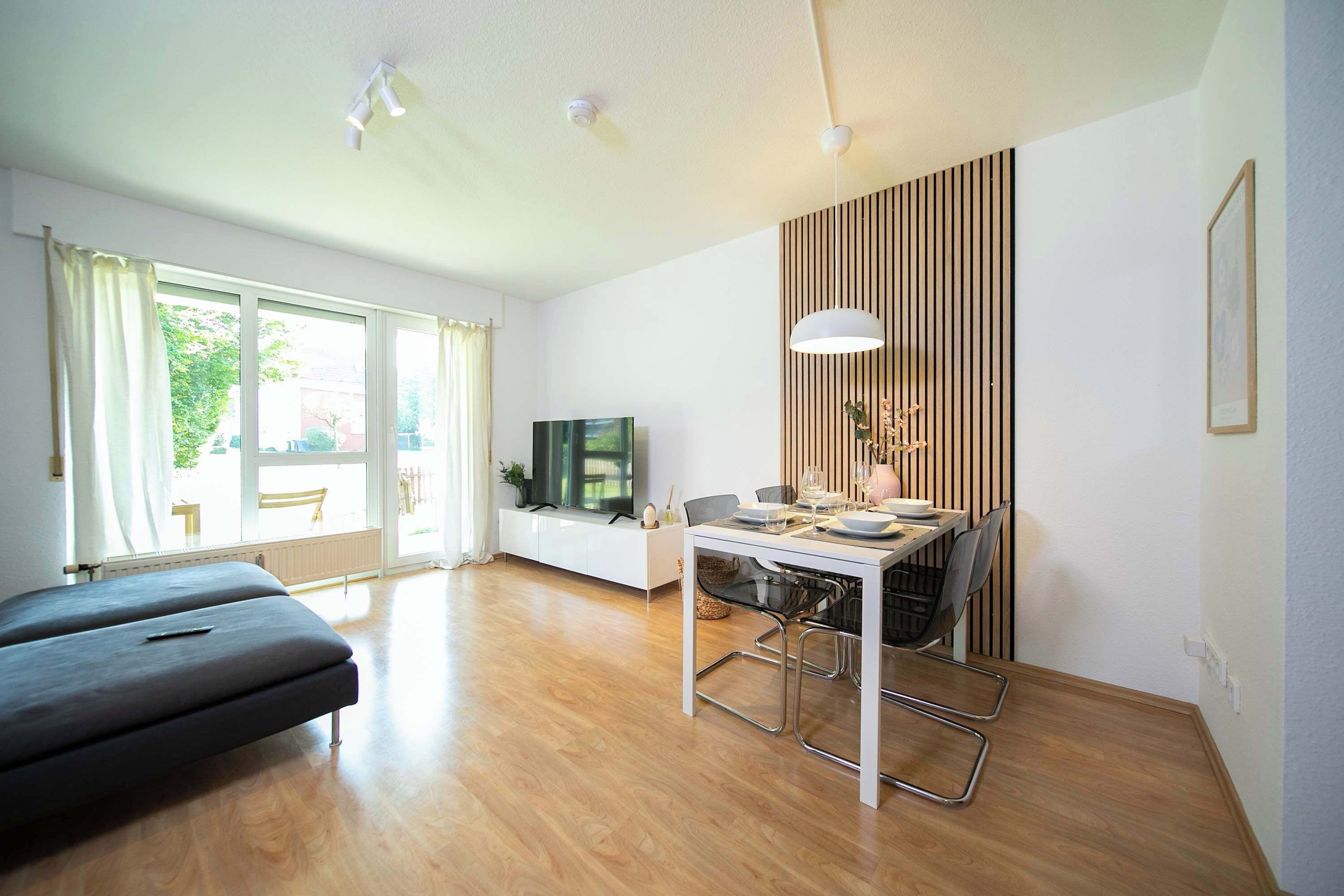 Smart TV, books, offices