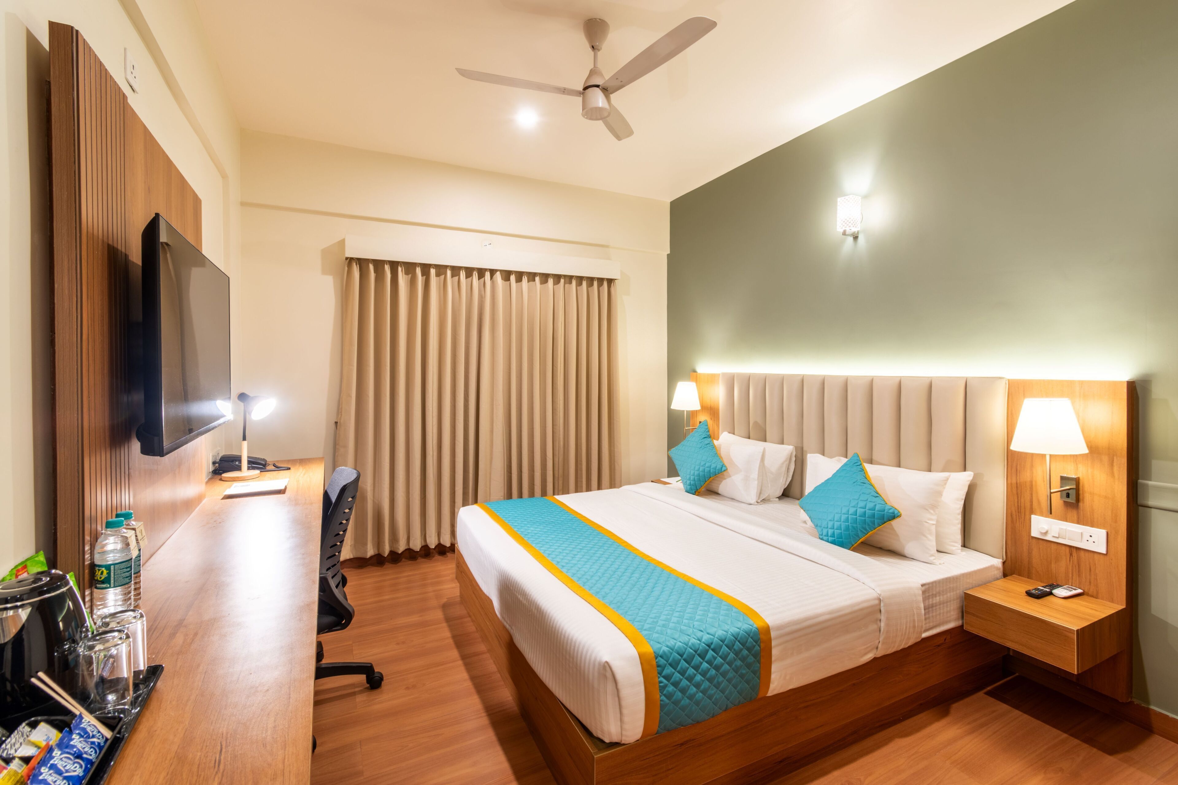 Egyptian cotton sheets, premium bedding, down duvets, pillow-top beds