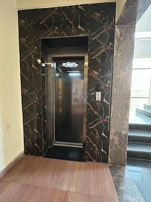 Elevator