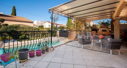 Chambre d'hÎtes 'Salamandre Chambre D'hote' avec piscine partagée, Wi-Fi et climatisation