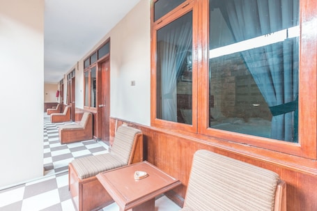 Lobby. OYO 94759 Hotel Taman Cibinong