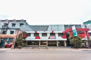 Fachada de la propiedad