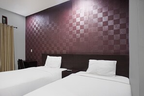 Deluxe Twin Room | Free WiFi, bed sheets