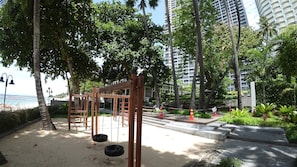 Property grounds - Luxury Large One Bedroom Seaview Serviced Apartment at Wongamat, Pattaya (Pattaya City)