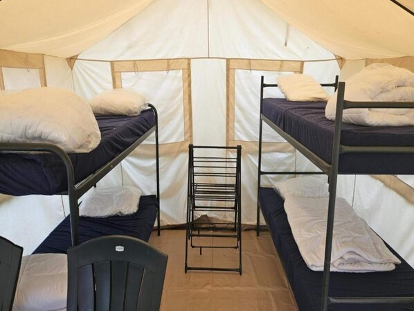 Tenda | 5 camere, con arredamento individuale