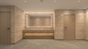Habitació doble Deluxe | Bany | Dutxa, articles de tocador gratuïts, tovalloles i sabó