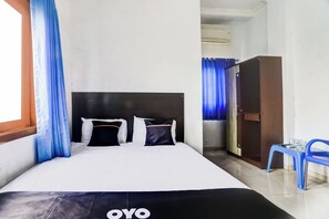 Deluxe Double Room | Free WiFi, bed sheets