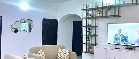 Economy Apartment, Balcony, City View | Living area