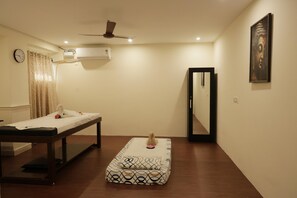 1 treatment room