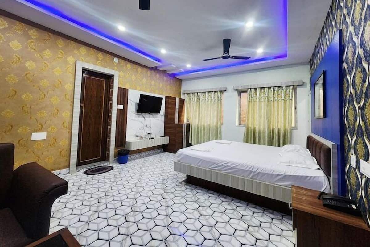 Rollaway beds, free WiFi, bed sheets