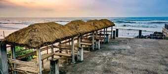 Resort Garden Retreat