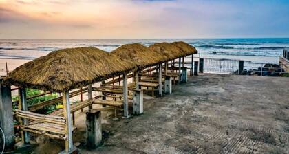 Resort Garden Retreat