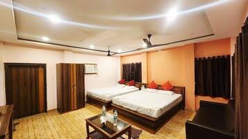 Side sea view first floor -four bed ac room with free wifi and balcony | Rollaway beds, free WiFi, bed sheets