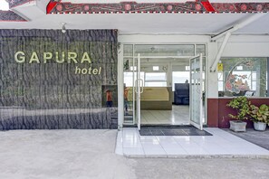 施設の入り口